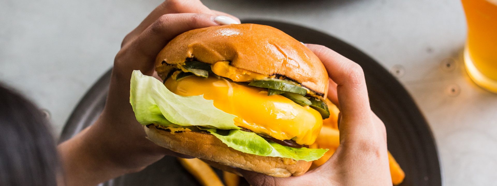 Burger Cold Beer Game Day Offer Woollahra Hotel Pub Close to Stadium Sydney